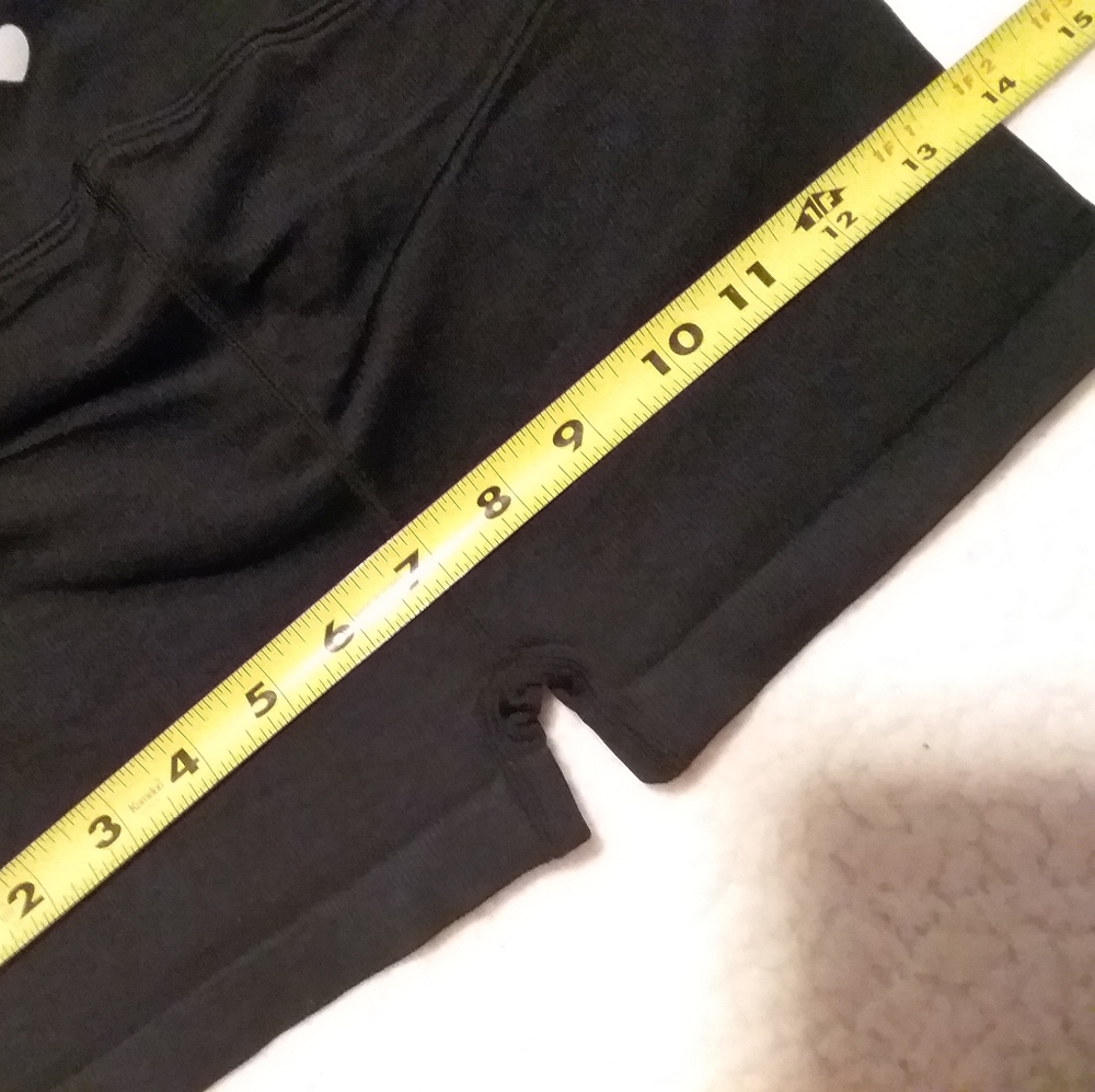 π2 for $75π₯³ PINK x SPIRITUAL GANGSTER LOVED SHORTS - Picture 9 of 11